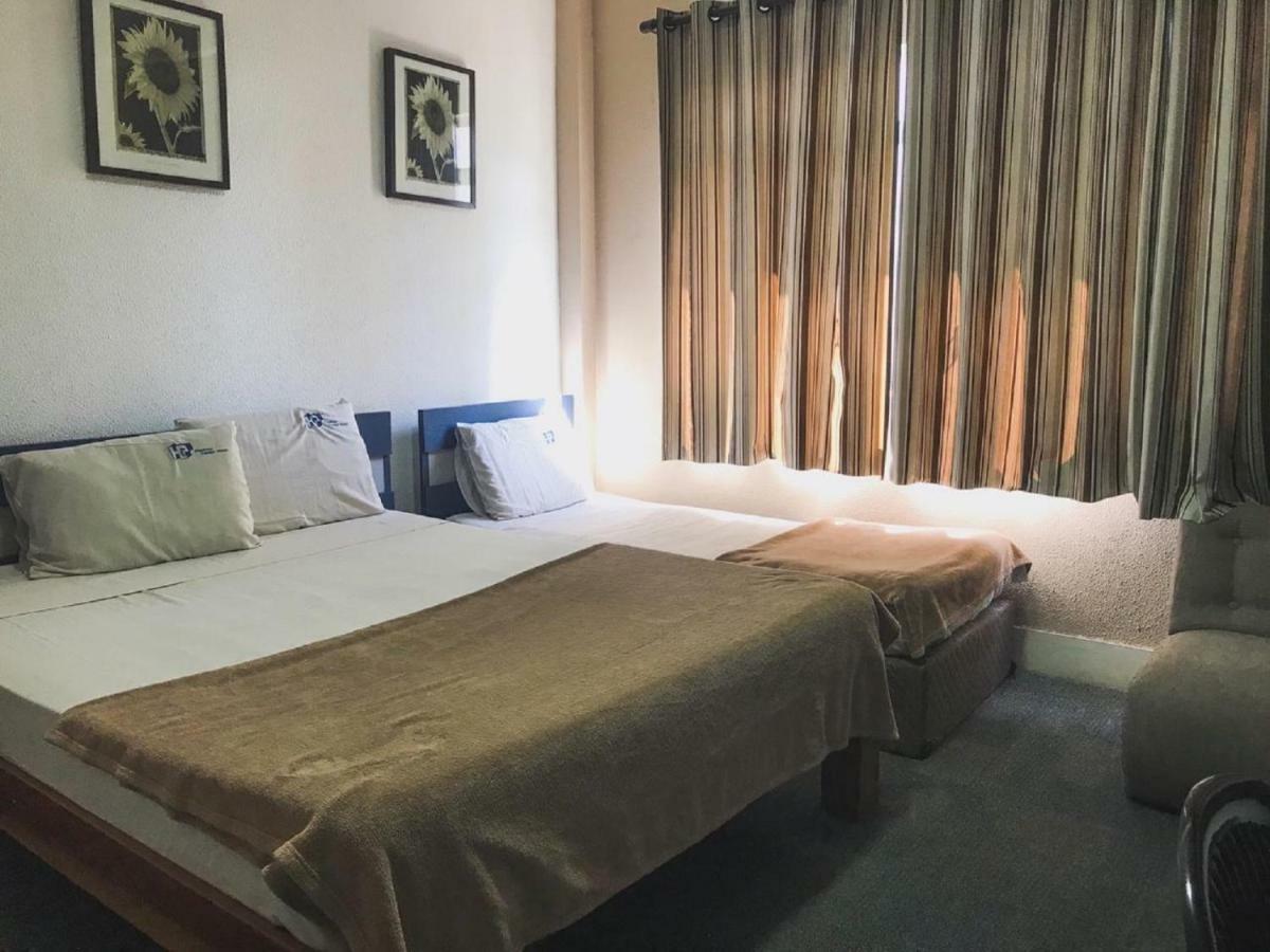 Paulista Center Hotel - Sao Paulo — Photos 1